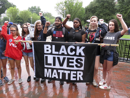 Yes_blacklivesmatter_w425