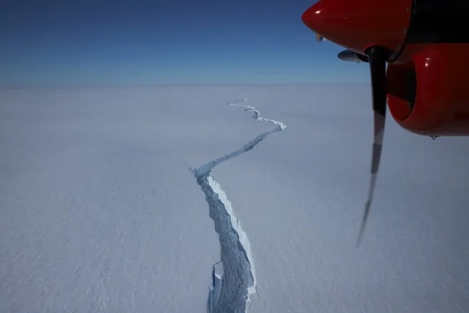 icebergcrack